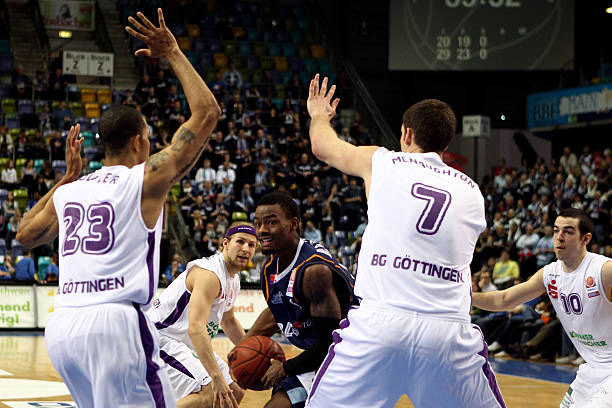 在新时代背 在新时代背